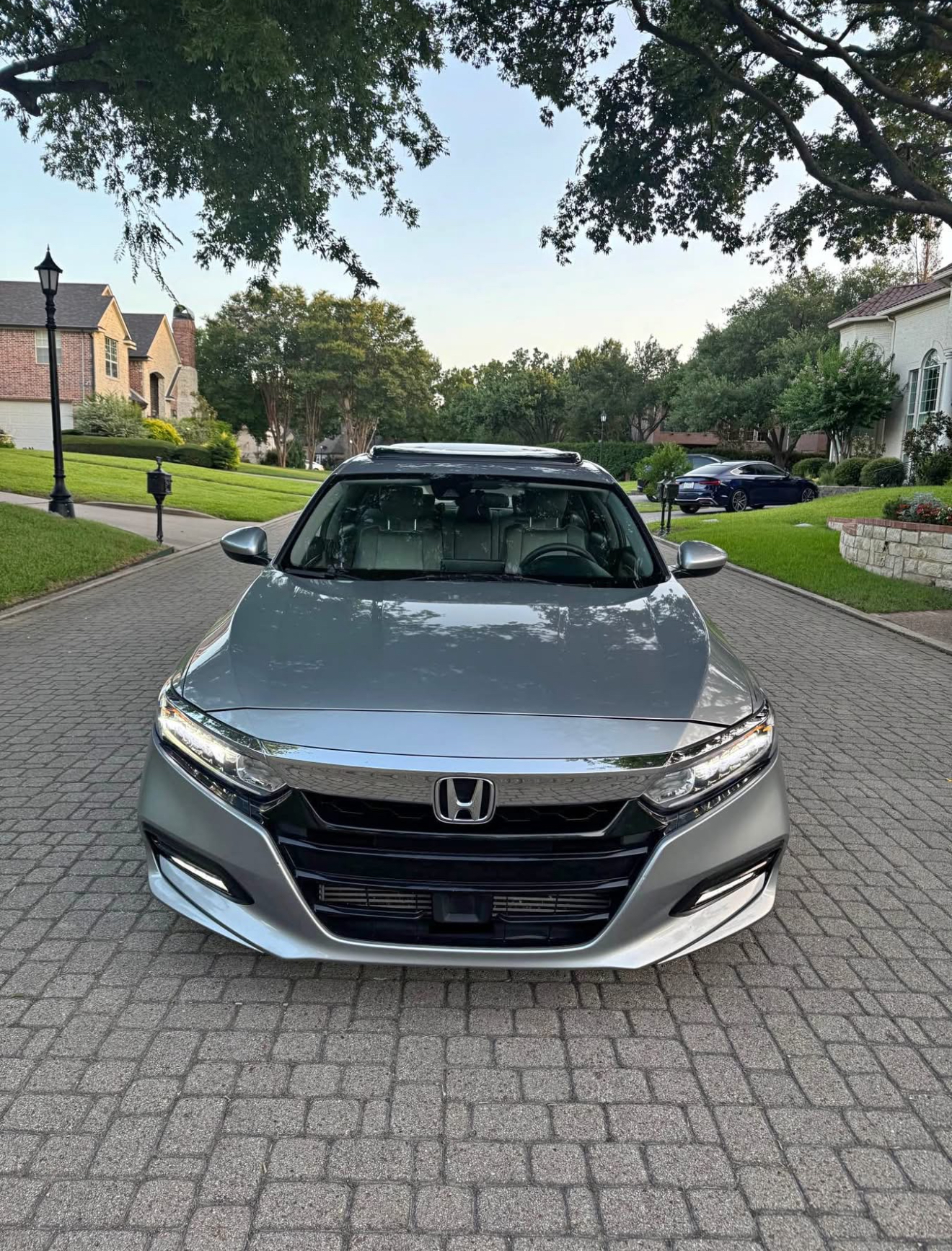 2020 Honda Accord EX - Image 12
