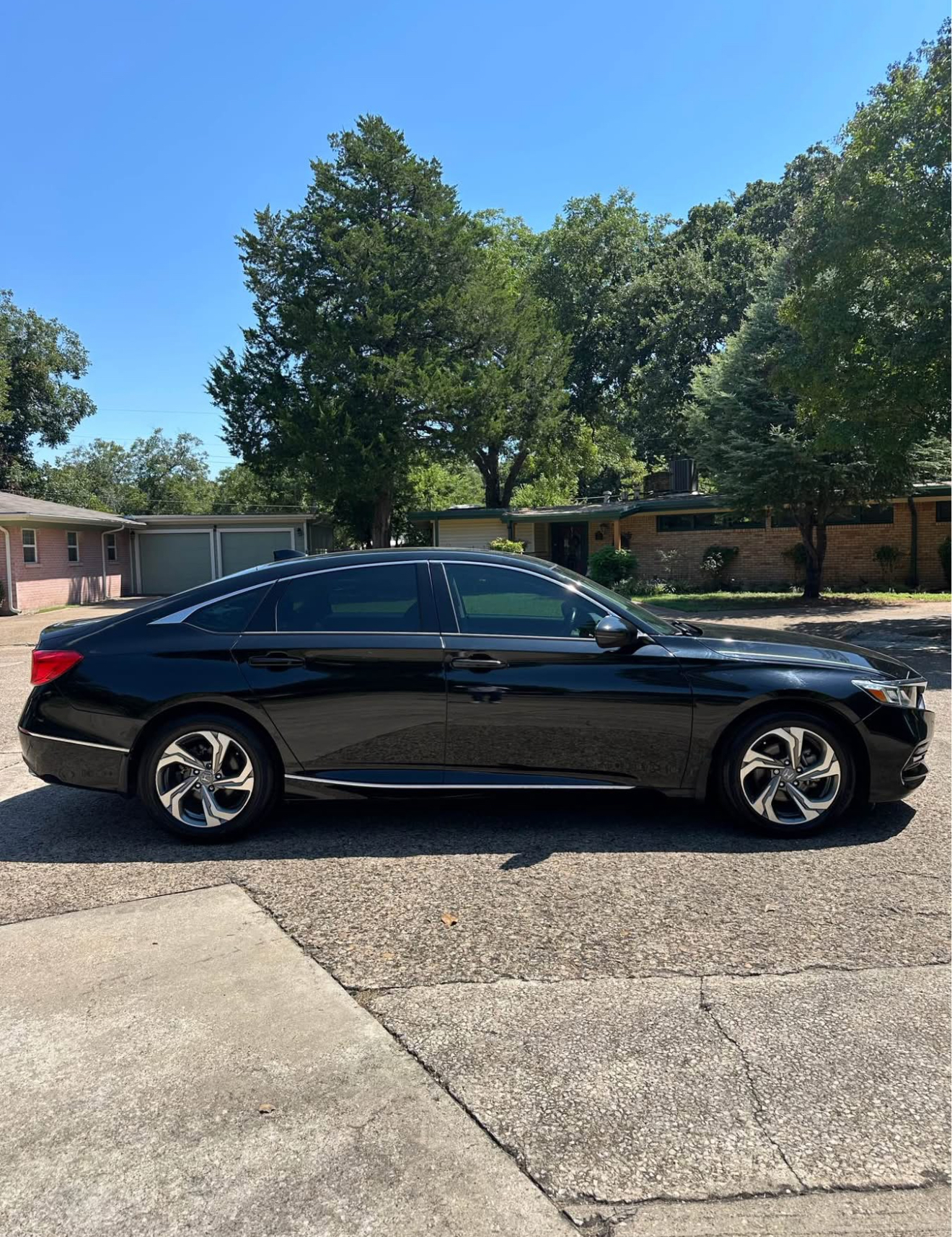 2019 Honda Accord EX-L - Image 6