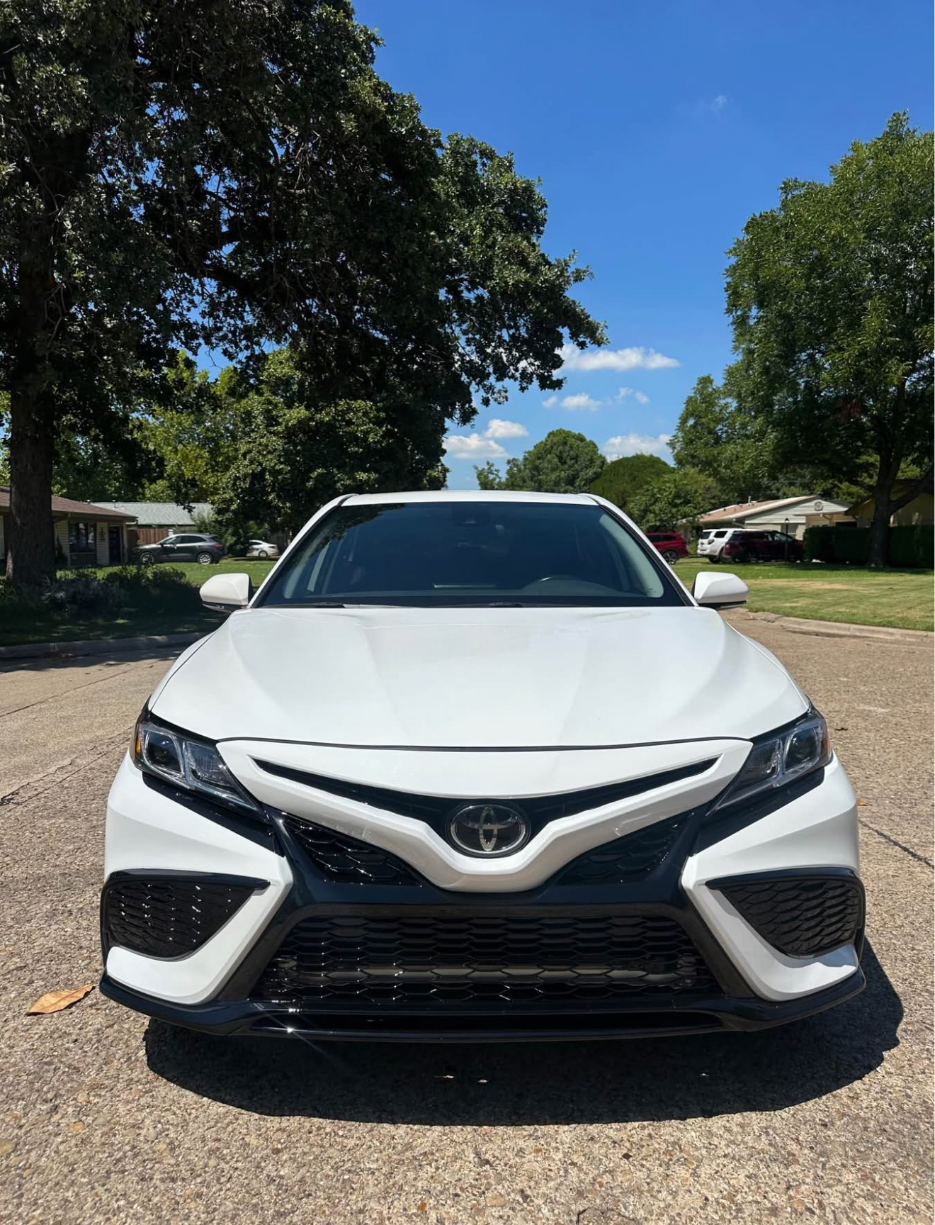 2022 Toyota Camry SE - Image 3