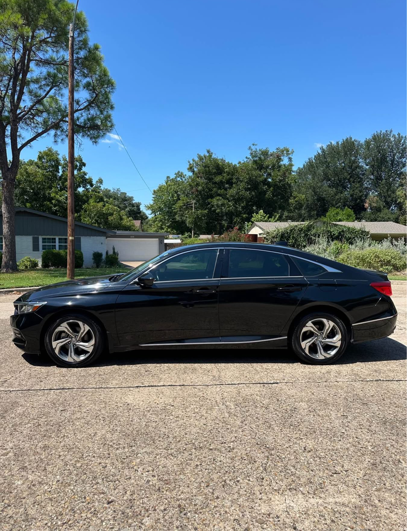 2019 Honda Accord EX-L - Image 4