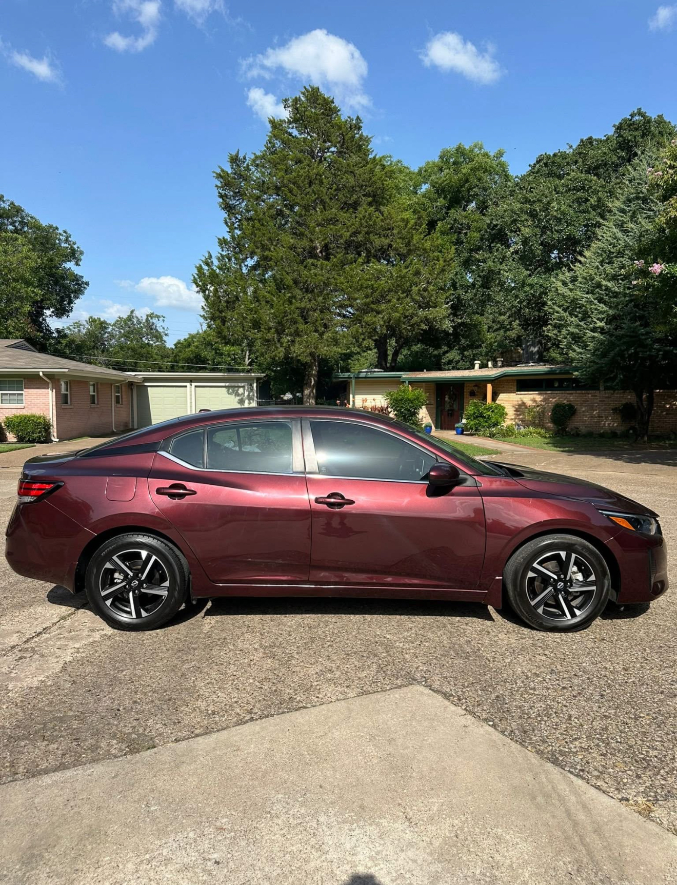 2024 Nissan Sentra SV - Image 3