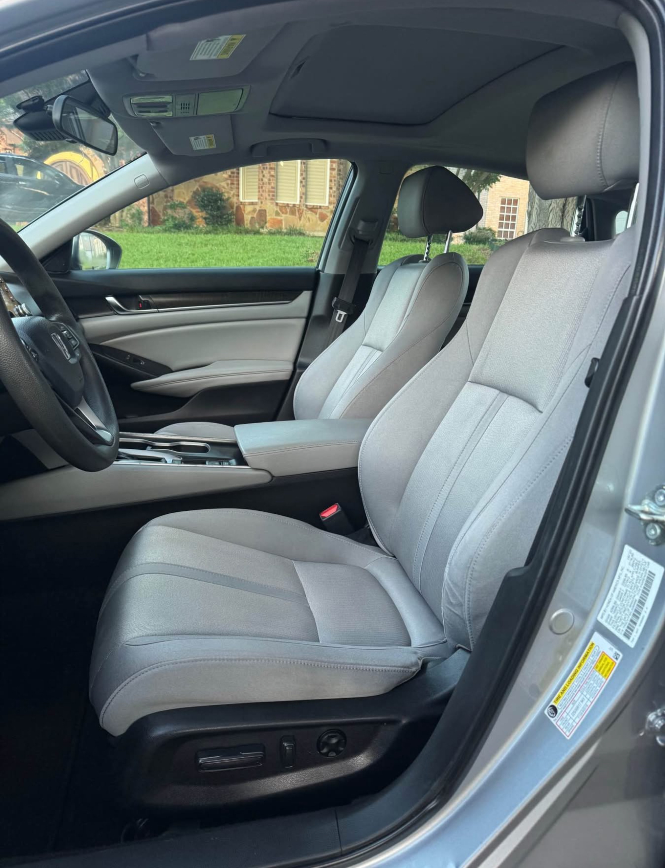 2020 Honda Accord EX - Image 6