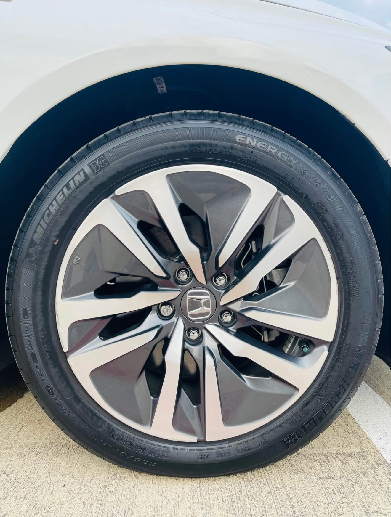 2021 Honda Accord - Image 18