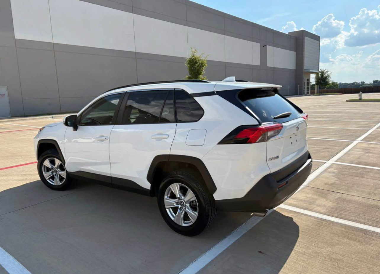 2020 Toyota RAV4 - Image 19