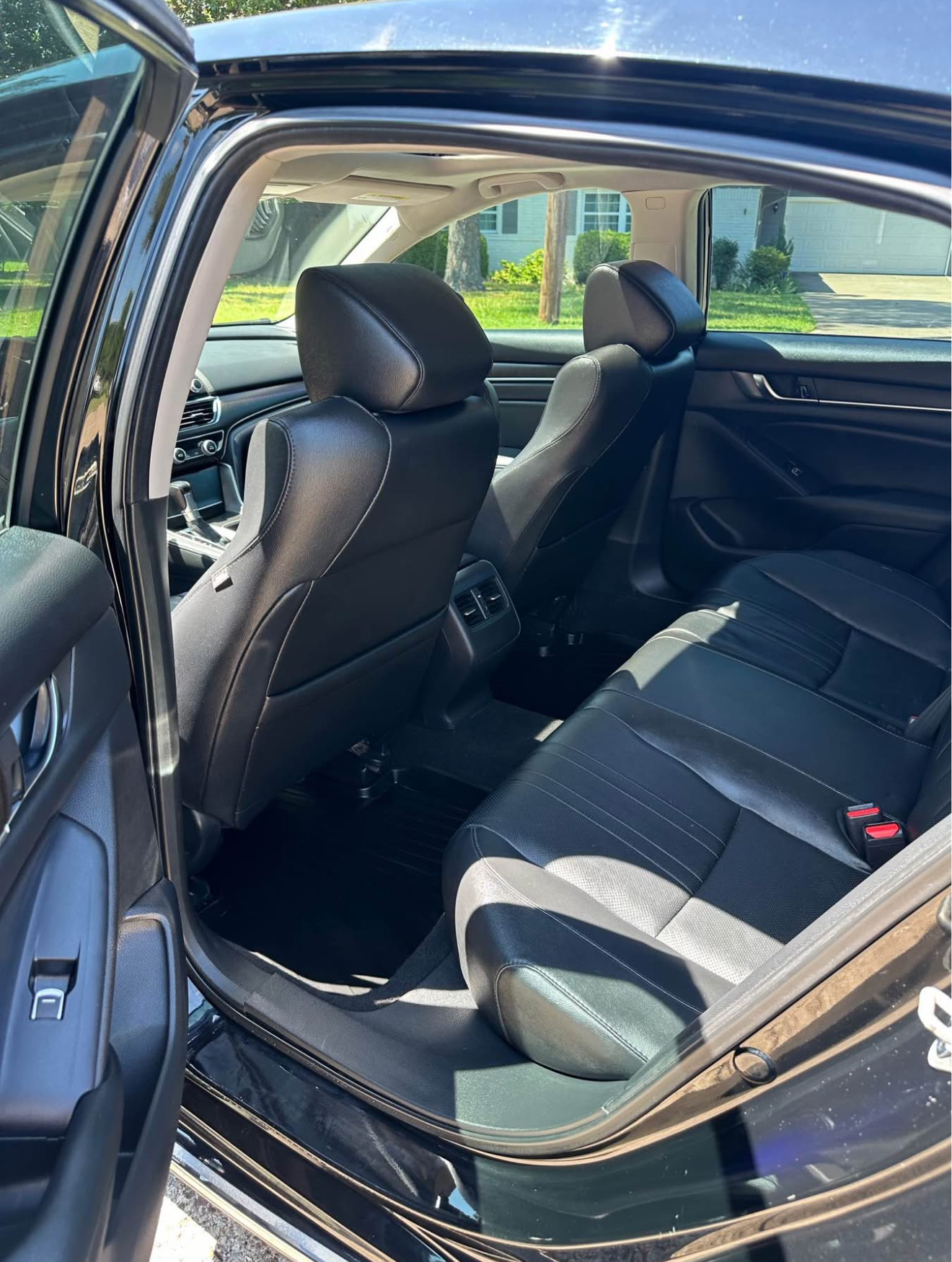 2019 Honda Accord EX-L - Image 16