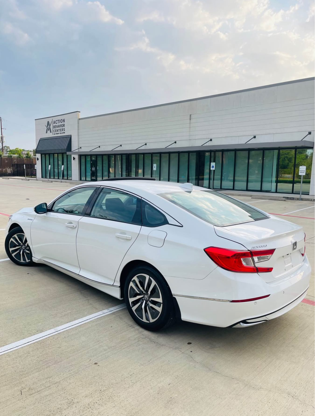 2021 Honda Accord - Image 21